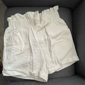 Kittenish-Camilla high waisted shorts in white (never worn)
